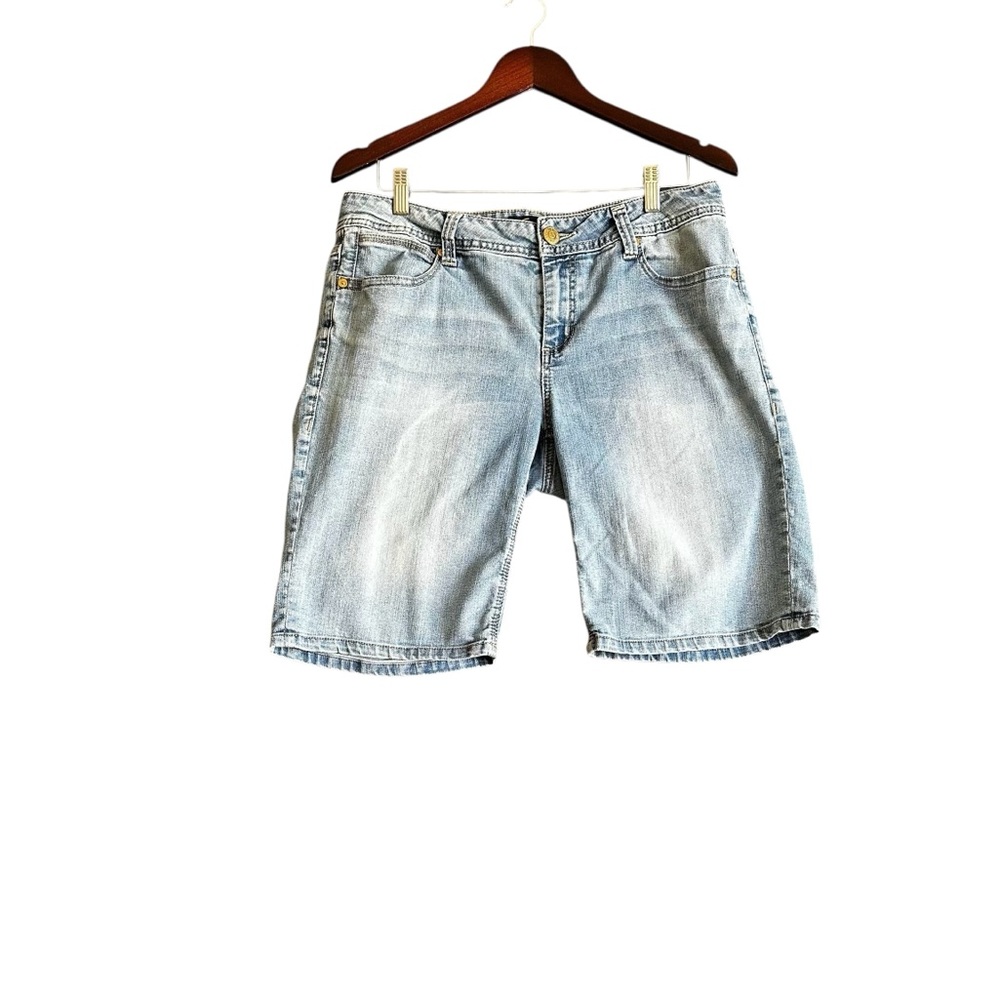 SEVEN   7 WOMEN LIGHT DENIM CASUAL SHORTS SZ 12